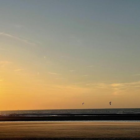 Moderne Studio Aan Het Strand In Oostduinkerke-Bad Koksijde Esterno foto